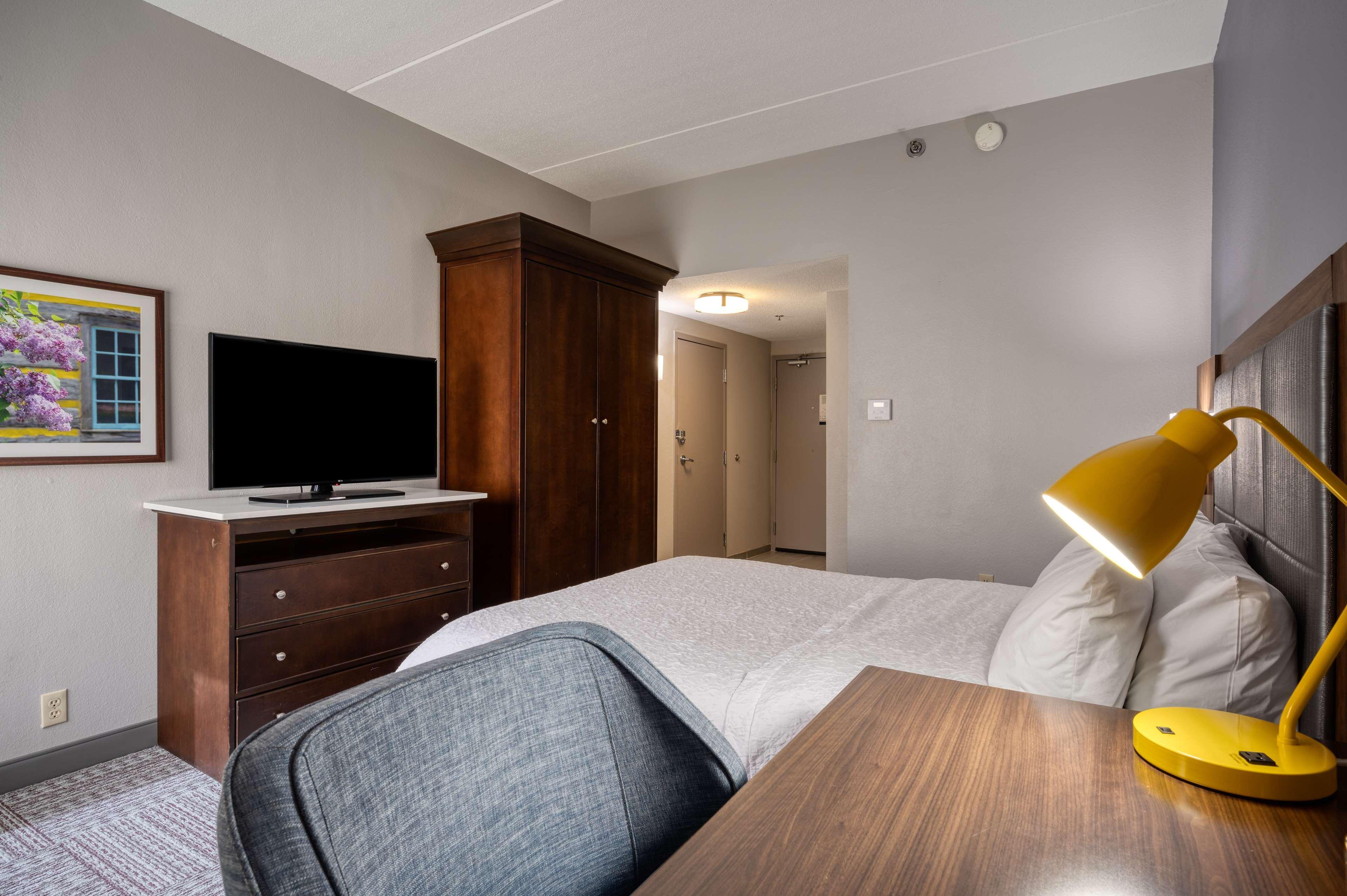 Hampton Inn Janesville Eksteriør bilde