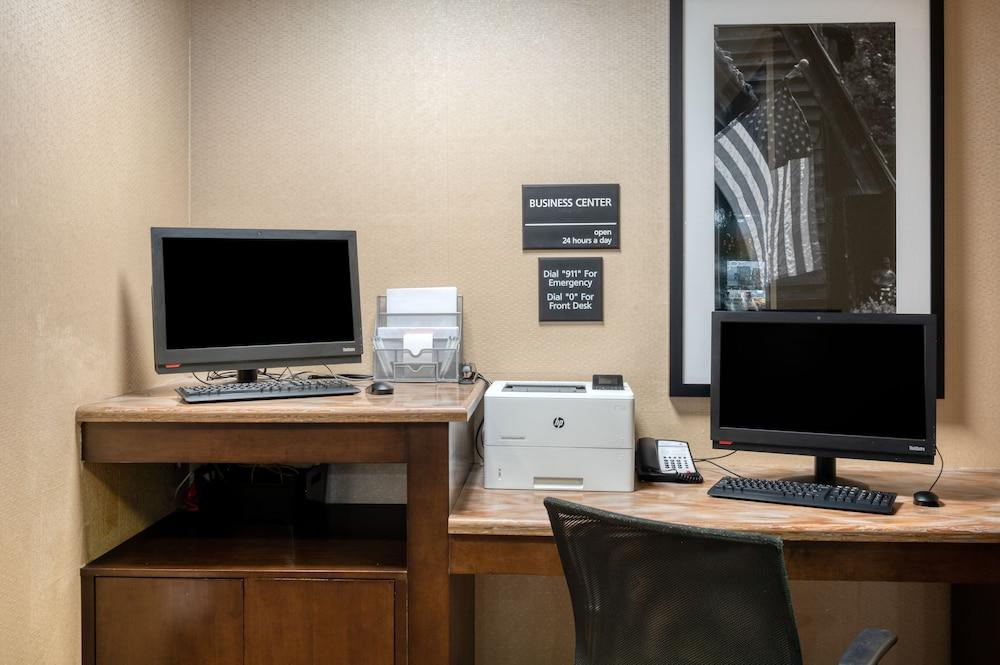 Hampton Inn Janesville Eksteriør bilde