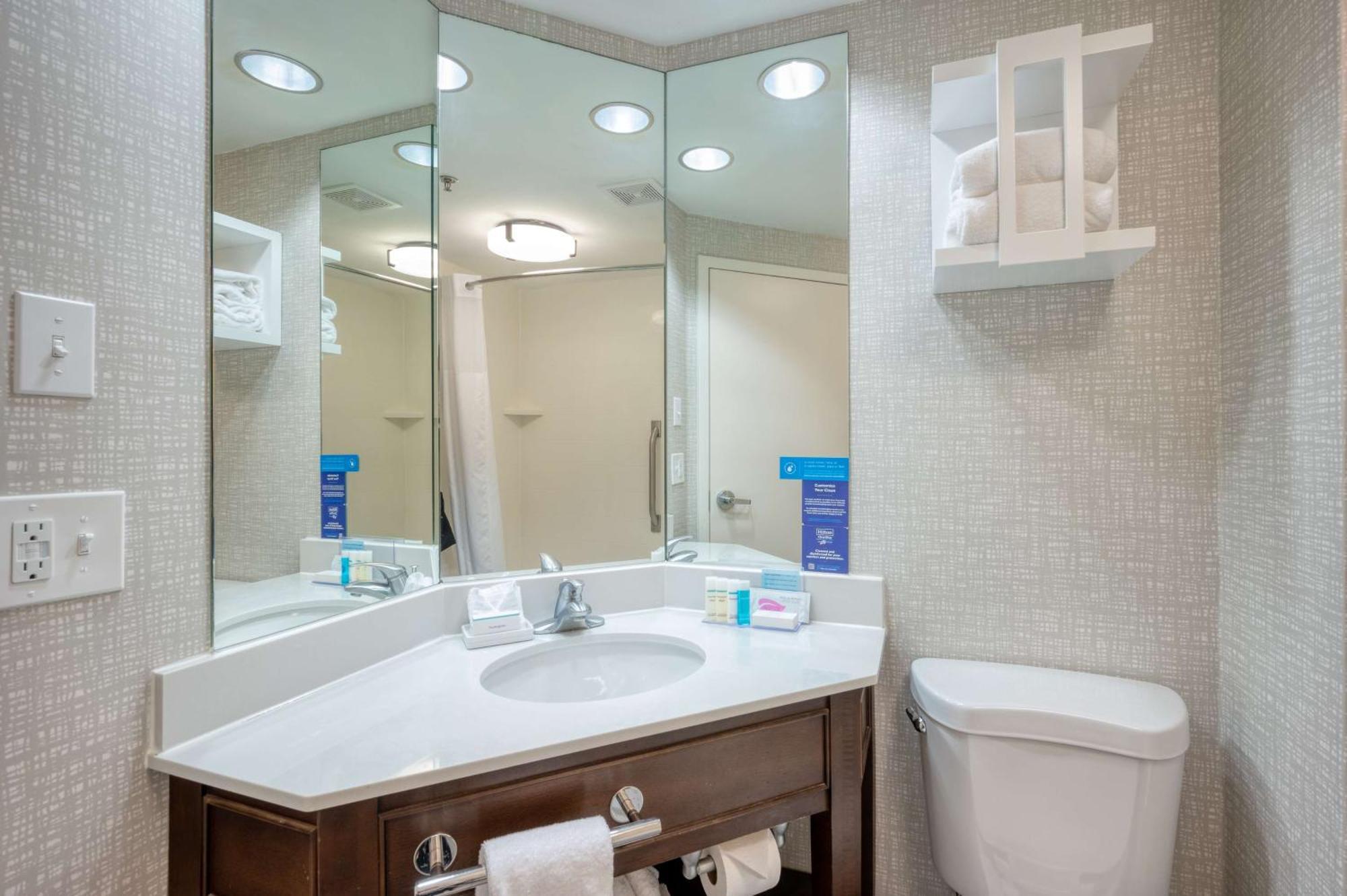 Hampton Inn Janesville Eksteriør bilde