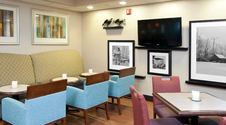 Hampton Inn Janesville Eksteriør bilde